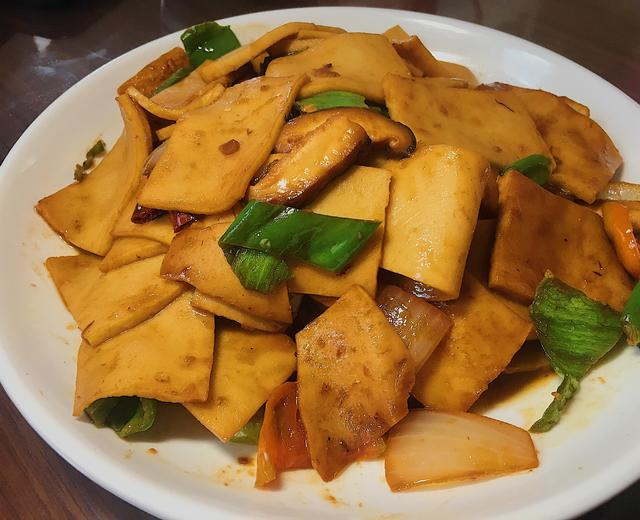 千叶豆腐 - 层次丰富，口感细腻