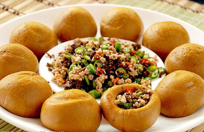 外婆菜杂粮包 - 传统手工，营养丰富