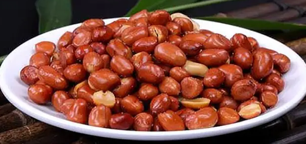 花生米 - 香脆可口，下酒佳品