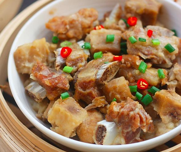 香芋蒸排骨 - 香糯可口，回味无穷